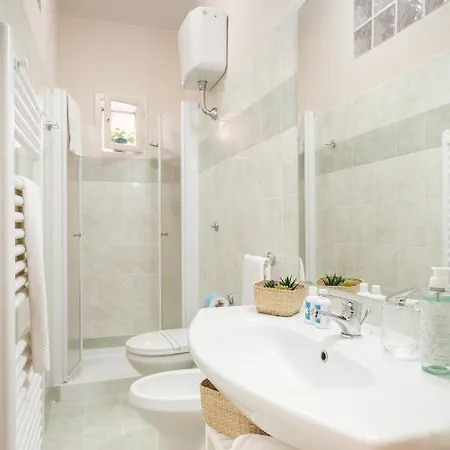 Coast House 6 Apartment